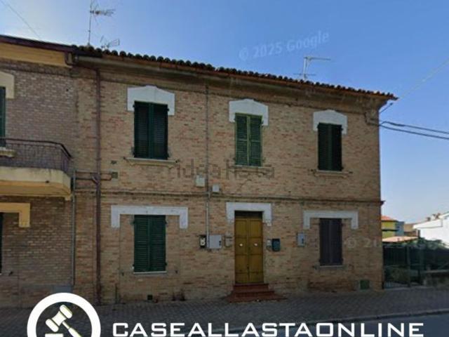 Appartamento in vendita di 113 m² in Via G. Garibaldi