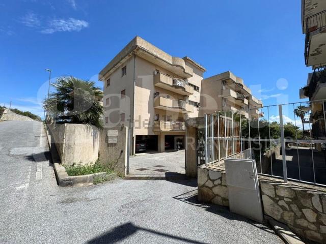 Appartamento in vendita di 113 m² in Via Gaetano Micale, 6