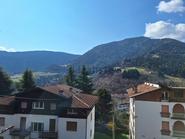 Appartamento in vendita di 113 m² in Via Giardini, 14