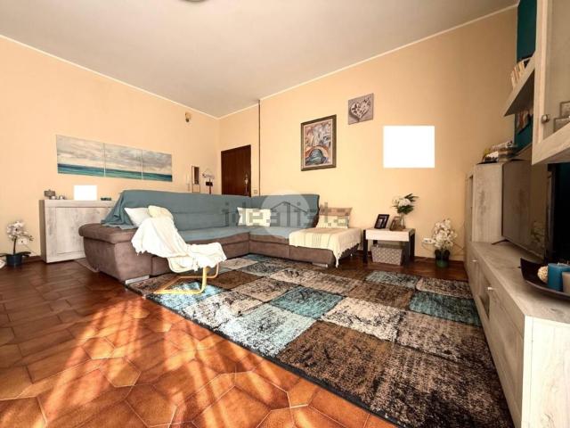 Appartamento in vendita di 113 m² in Via Don Luigi Sturzo, 23