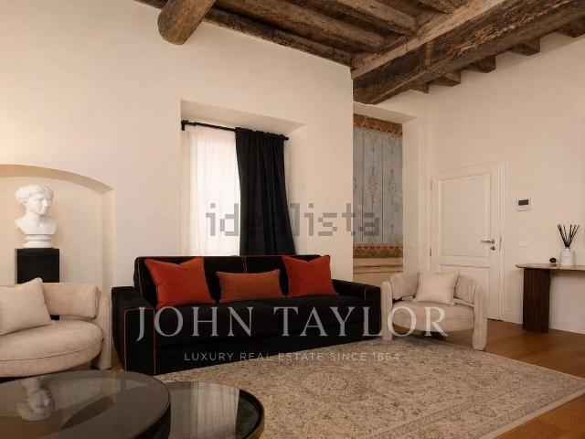 Appartamento in vendita di 113 m² in Via dei Pandolfini