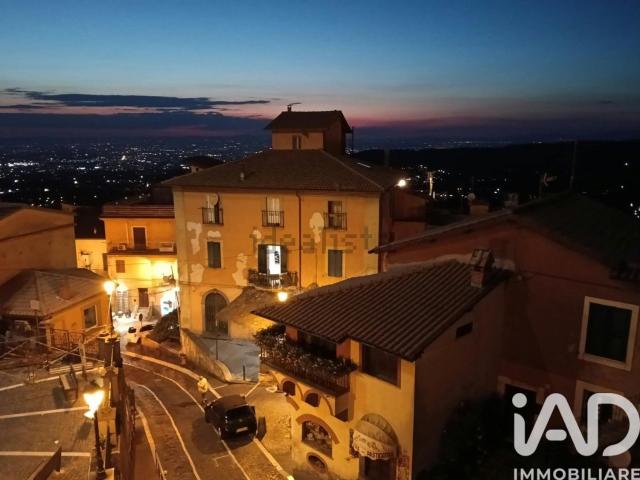 Appartamento in vendita di 113 m² in Via dell&apos Archetto, 13