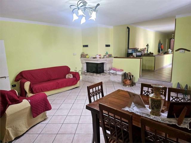 Appartamento in vendita di 113 m² in Via della Fonte