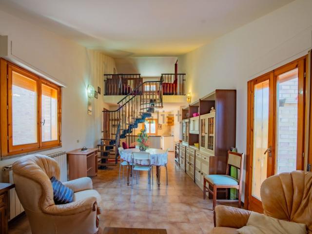 Appartamento in vendita di 113 m² in Via di Colledoro