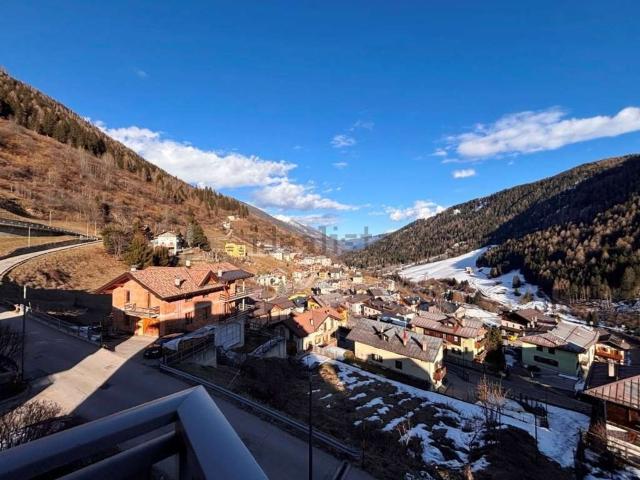 Appartamento in vendita di 113 m² in Via di San Pietro, 14