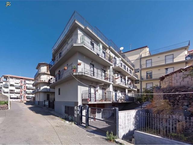 Appartamento in vendita di 113 m² in Via Etna, 12