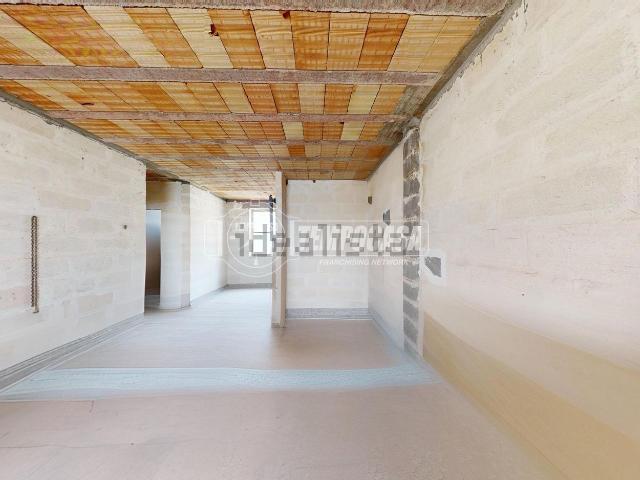 Appartamento in vendita di 113 m² in Via F. Baracca, 44