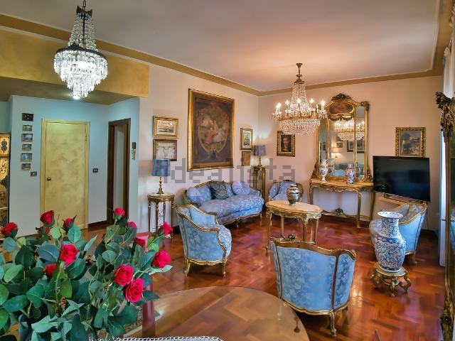 Appartamento in vendita di 113 m² in Via F. Kennedy