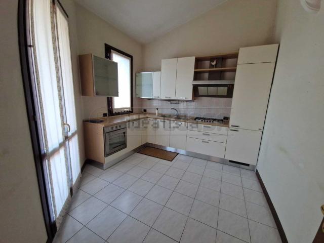 Appartamento in vendita di 113 m² in Via Fabio Filzi