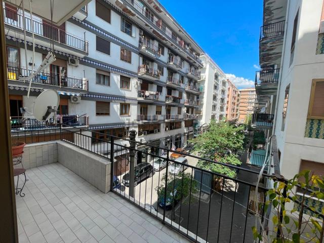 Appartamento in vendita di 113 m² in Via Filippo Sciaraffia, 21