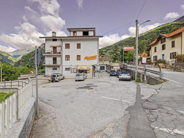 Appartamento in vendita di 113 m² in Via Flavio Parvis