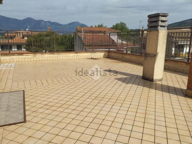 Appartamento in vendita di 113 m² in Via Francesco Baracca, 2459