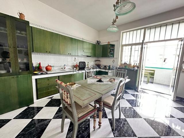 Appartamento in vendita di 113 m² in Via Oreto, 116
