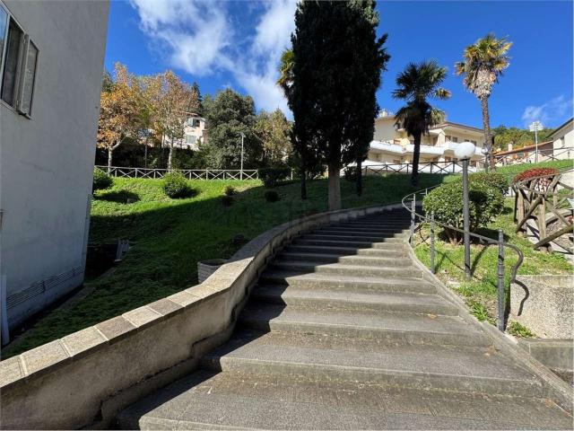 Appartamento in vendita di 113 m² in Via le Scuole, 6