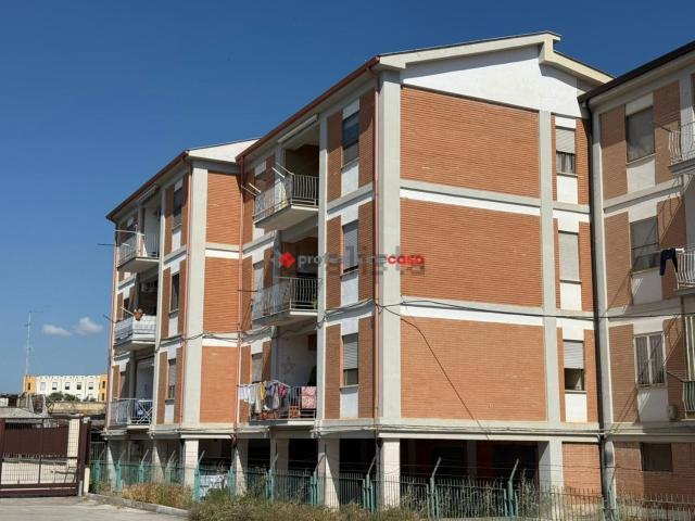 Appartamento in vendita di 113 m² in Via Luigi Obertj, 1