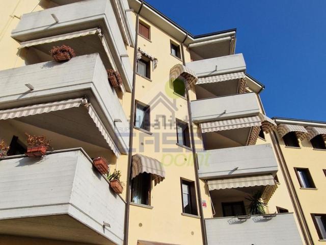 Appartamento in vendita di 113 m² in Via Naviglio