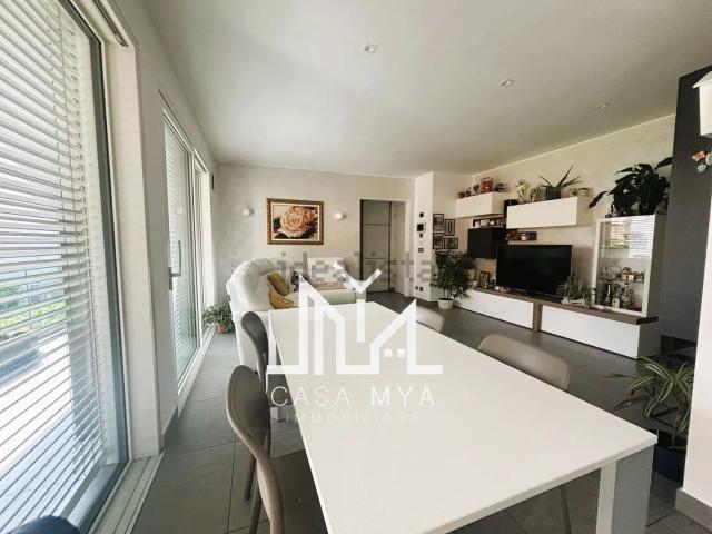 Appartamento in vendita di 113 m² in Via Sottomonte