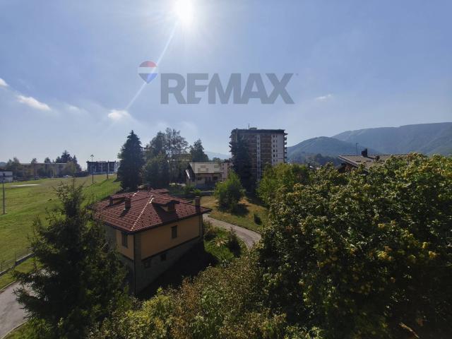 Appartamento in vendita di 113 m² in Via Sant&apos Anna, 15