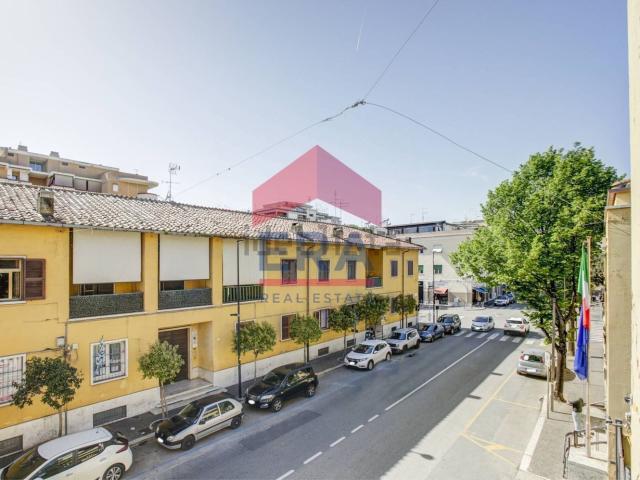 Appartamento in vendita di 113 m² in Via Roma, 18