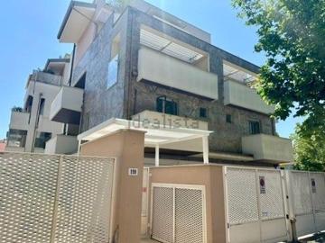 Appartamento in vendita di 113 m² in Viale Tripoli, 159