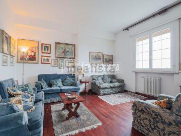 Appartamento in vendita di 113 m² in Circonvallazione San Gaetanino