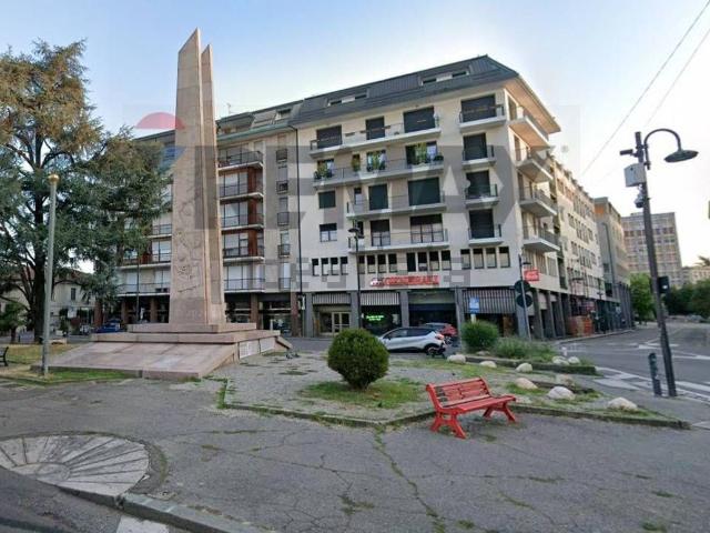 Appartamento in vendita di 113 m² in Piazza Trento e Trieste, 2