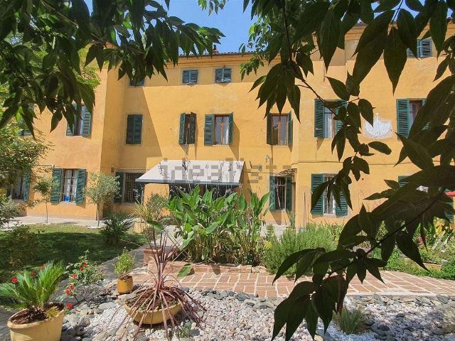 Appartamento in vendita di 1144 m² in Via Camillo Benso Conte di Cavour, 8