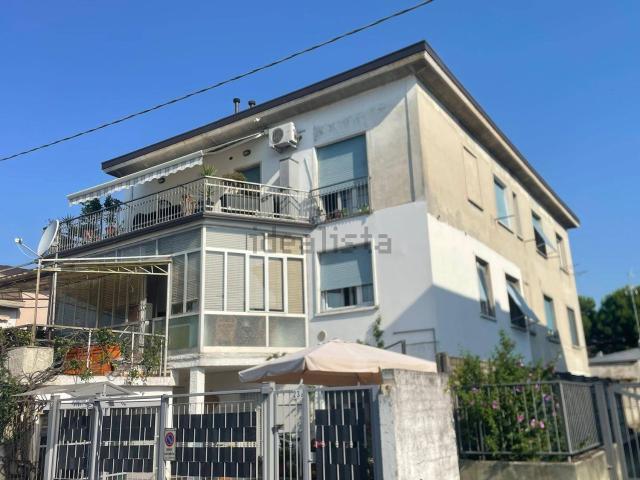 Appartamento in vendita di 114 m² in Via C. Correnti, 21