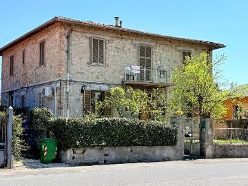 Appartamento in vendita di 114 m² in Via Celestino Rosatelli, 101