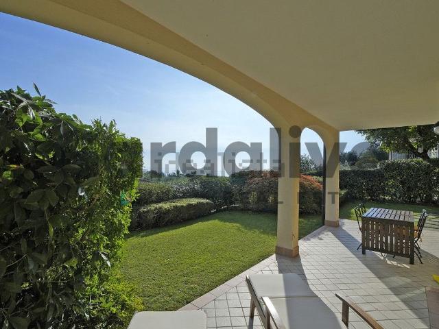 Appartamento in vendita di 114 m² in Via Crocelle