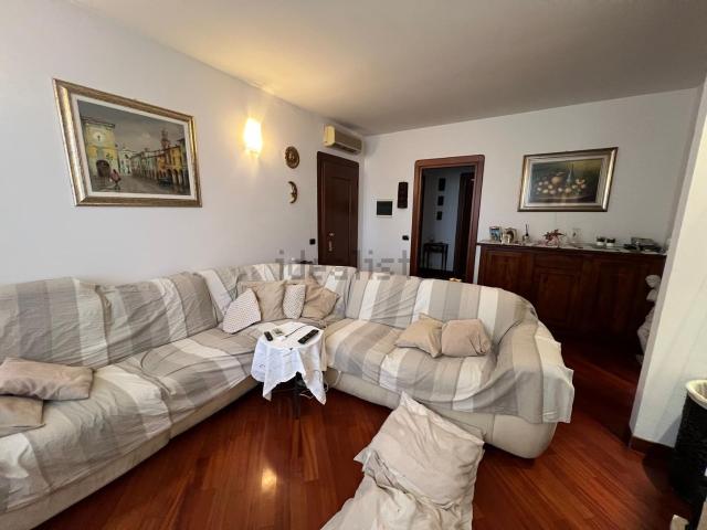 Appartamento in vendita di 114 m² in Via Ambrogio da Martinengo