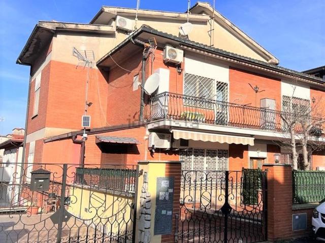 Appartamento in vendita di 114 m² in Via Angelo Poliziano
