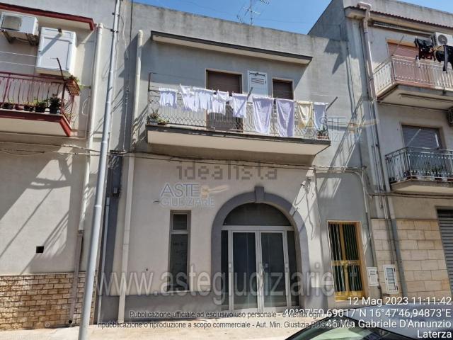 Appartamento in vendita di 114 m² in Via Gabriele D&apos Annunzio, 57