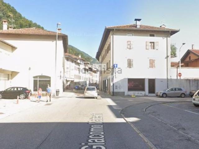 Appartamento in vendita di 114 m² in Via Giacomo Matteotti