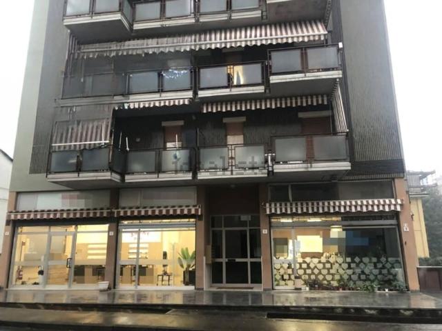 Appartamento in vendita di 114 m² in Via Giacomo Puccini, 3