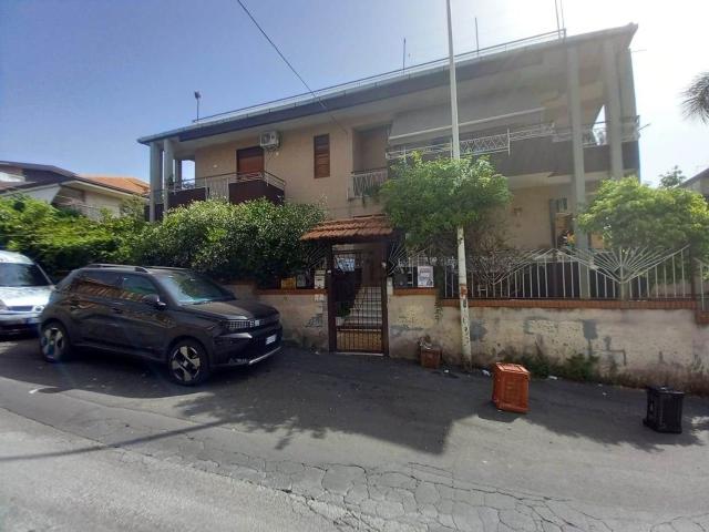 Appartamento in vendita di 114 m² in Via dei Tulipani, 7