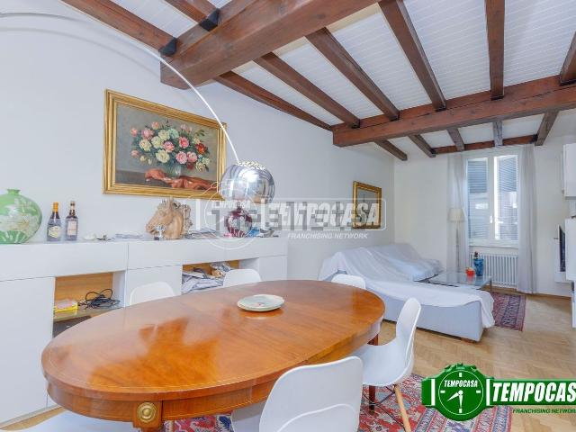Appartamento in vendita di 114 m² in Via del Castello, 45