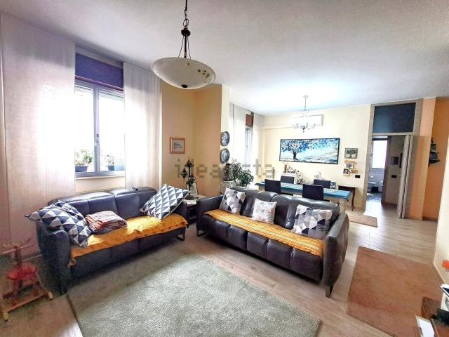 Appartamento in vendita di 114 m² in Via della Libertà, 77