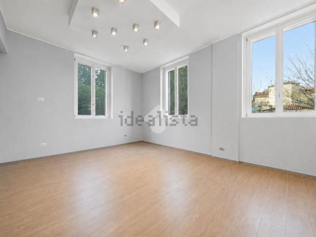 Appartamento in vendita di 114 m² in Via Emilia Est, 45