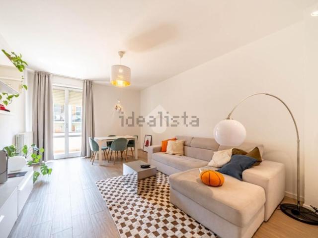 Appartamento in vendita di 114 m² in Via Fratelli Rosselli, 70