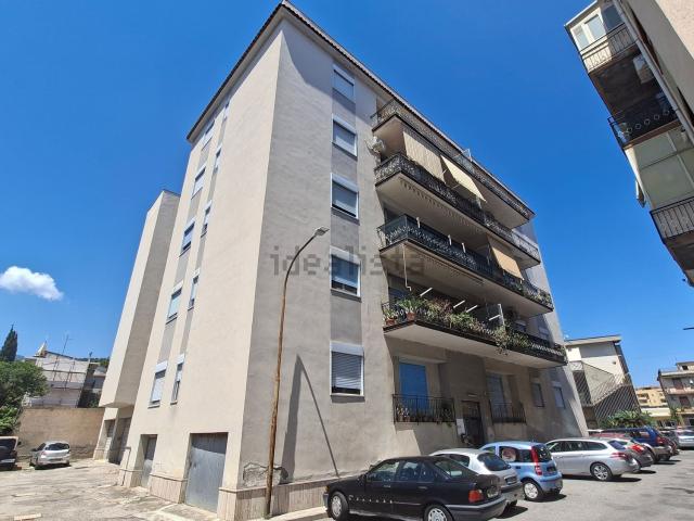 Appartamento in vendita di 114 m² in Via Lucania, 4