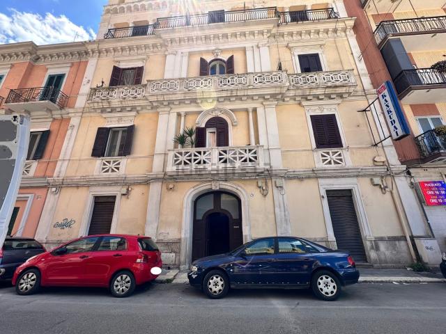 Appartamento in vendita di 114 m² in Via Napoli