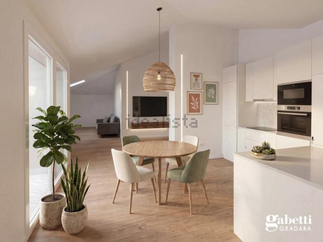 Appartamento in vendita di 114 m² in Via Solferino