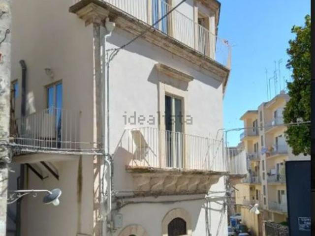 Appartamento in vendita di 114 m² in Via Solferino