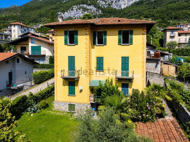 Appartamento in vendita di 114 m² in Via Statale