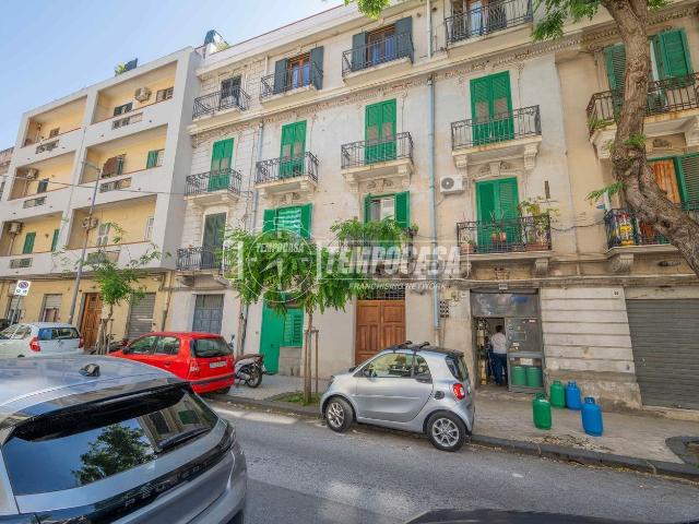 Appartamento in vendita di 114 m² in Via Placida, 48