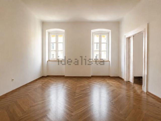 Appartamento in vendita di 114 m² in Via Roma, 23
