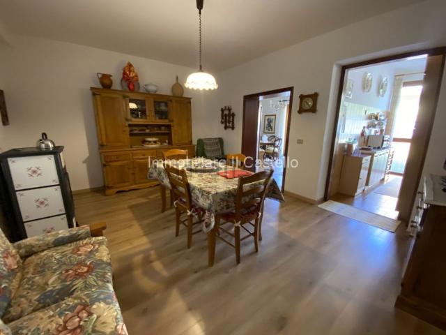 Appartamento in vendita di 114 m² in Via T.C. Fioretti