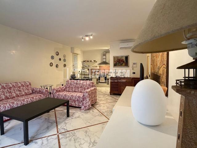 Appartamento in vendita di 114 m² in Via Udine