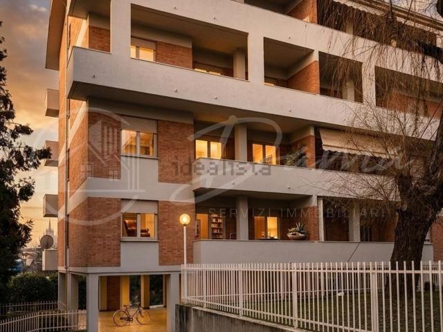 Appartamento in vendita di 114 m² in Via Valence, 11